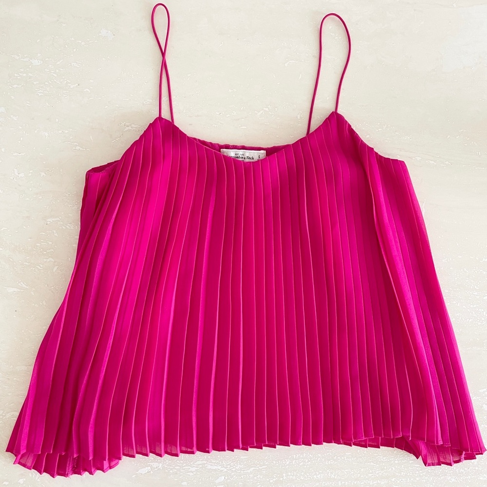 Abercrombie & Fitch Fuchsia Pleated Camisole